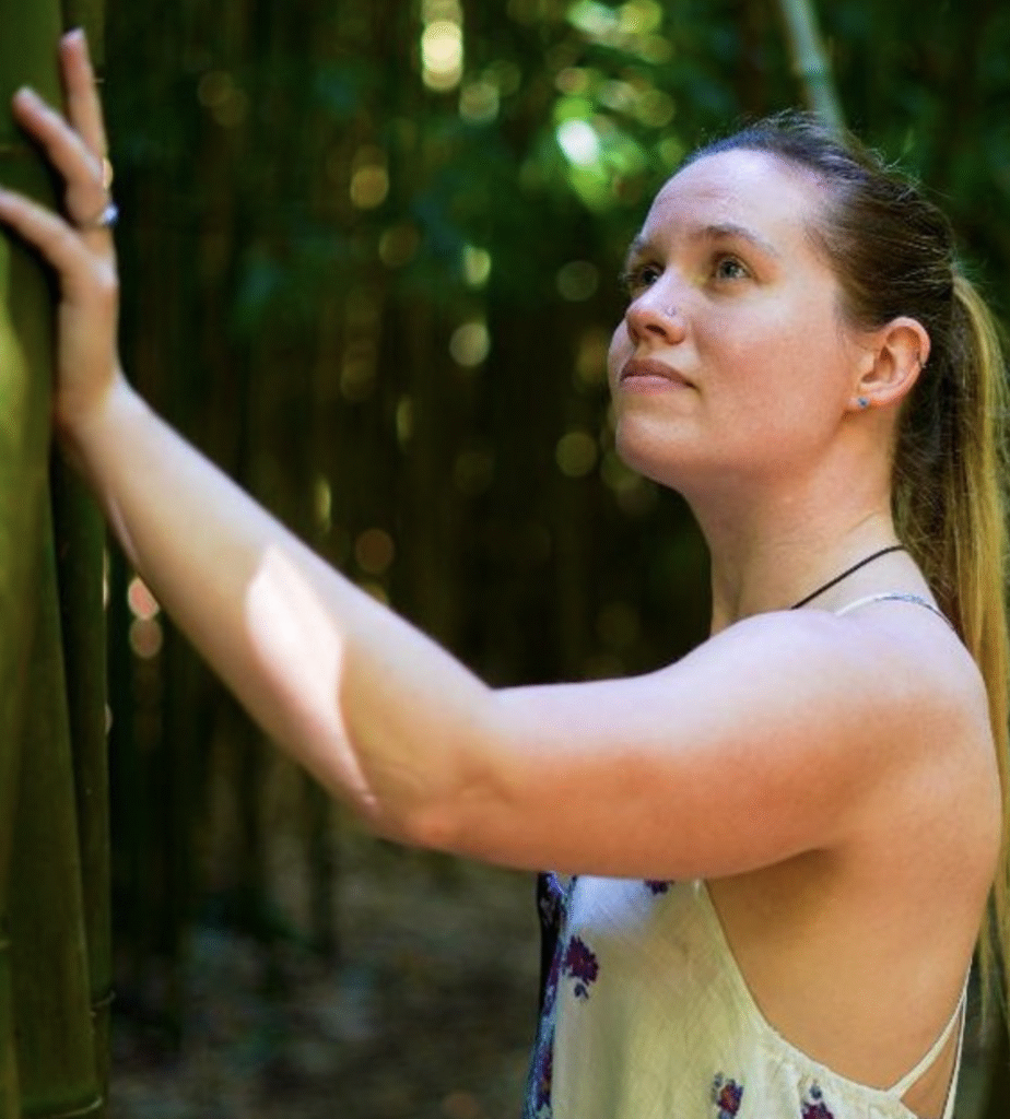 Ep. 94 Animal Clairvoyant Jessica Lindsey Talks To Your Pet